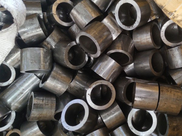 龙沙无缝钢管切割